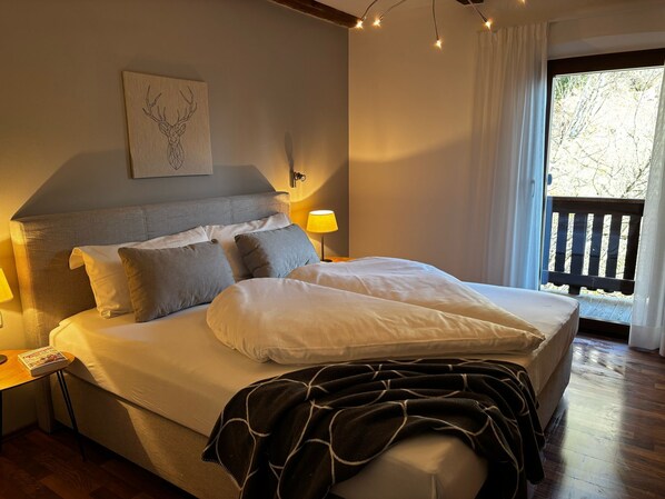 4 bedrooms, iron/ironing board, travel cot, WiFi