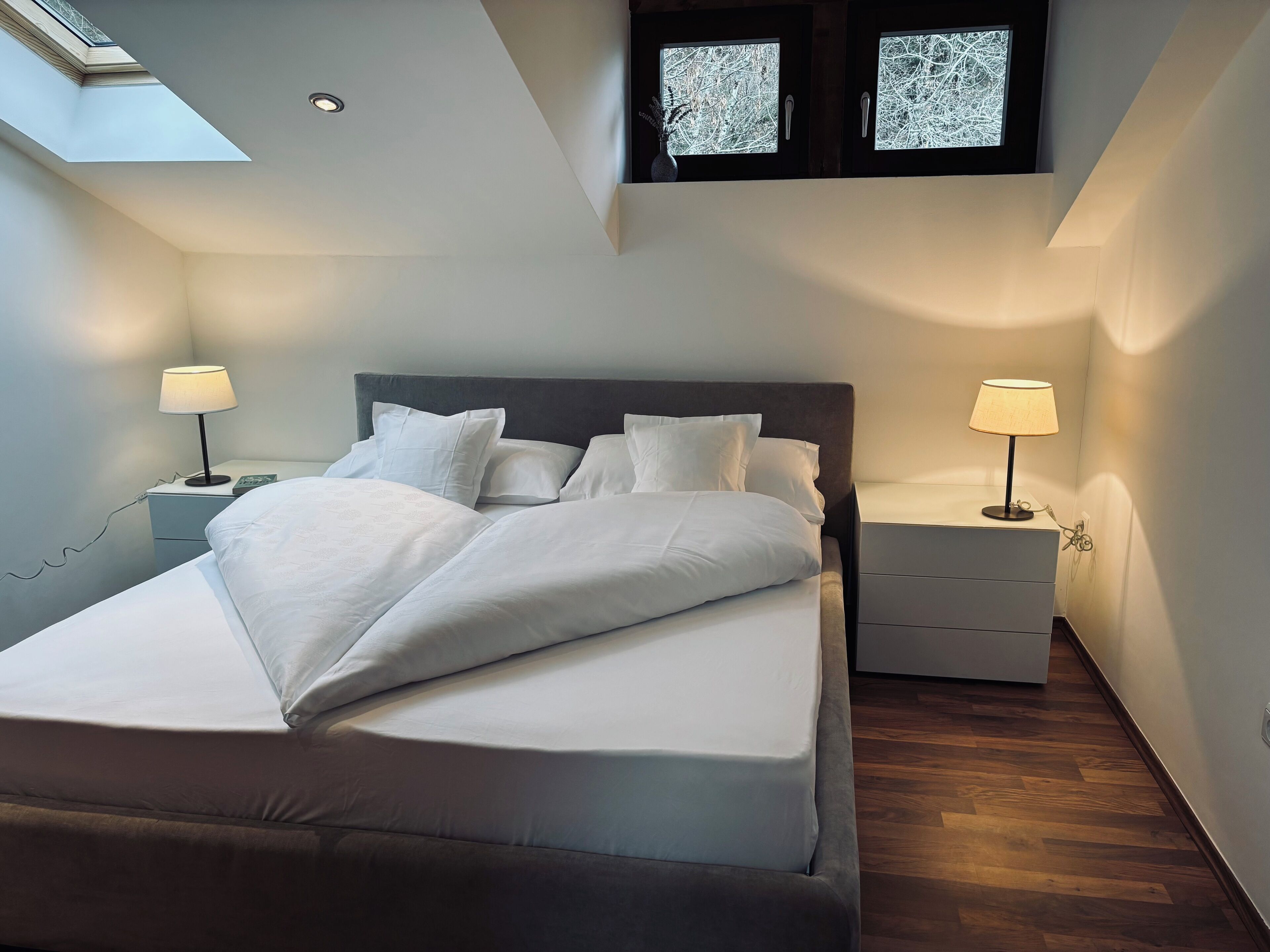 4 Schlafzimmer, Bügeleisen/Bügelbrett, Reisekinderbett, WLAN