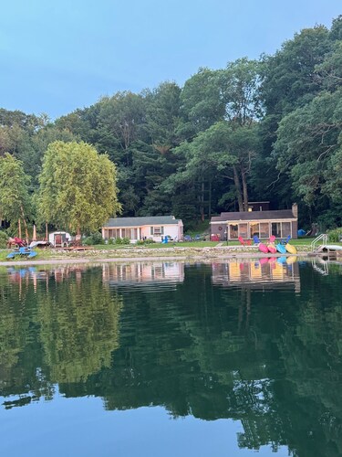 Lovely 2-Bedroom Cottage With Full Bath on School Section Lake. With Bunk House.