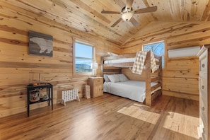 17 chambres, bureau, Wi-Fi gratuit, draps fournis