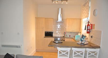 Apartment 4 Self contained 1-bed sleeps 4 Bridlington North side with sea view