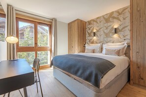 3 habitaciones, tabla de planchar con plancha y acceso a internet