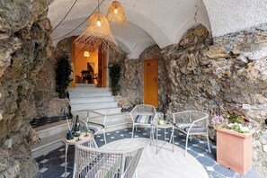 Terrace/patio - Rapallo first line near Portofino apartment with private parking (Rapallo)