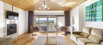 Charming House in Douro River Vineyard
