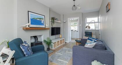 Charming 2-Bedroom House in Portaferry – Perfect for a Cosy Getaway