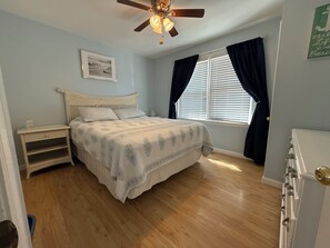 3 bedrooms, iron/ironing board, WiFi