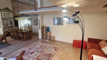 智能電視、DVD 播放機