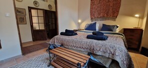 2 chambres, bureau, lit parapluie, Wi-Fi