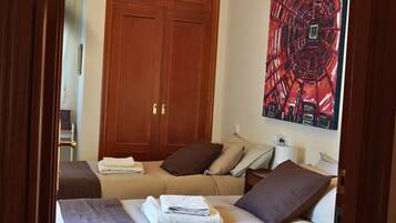 Shared Dormitory, 1 Bedroom, Smoking, Mountain View | 1 bilik tidur