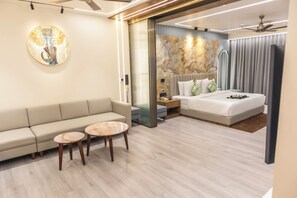 Presidential Suite, 1 King Bed with Sofa bed, Accessible Bathtub, Housekeeping - Narang Hotel (Hanumangarh)