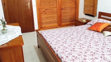 2 sovrum, strykjÀrn/strykbrÀda och sÀngklÀder