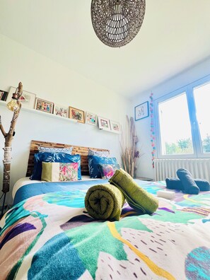 1 bedroom, in-room safe, WiFi, bed sheets