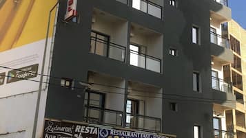 Fachada da propriedade