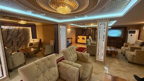 Khu tiếp khách ở sảnh