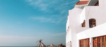 Sea View Private Dbl Room @ Serenity Lodge