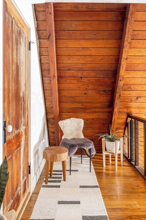 Interior - Black Pines A-Frame – A Cozy Catskills Retreat (Kerhonkson)