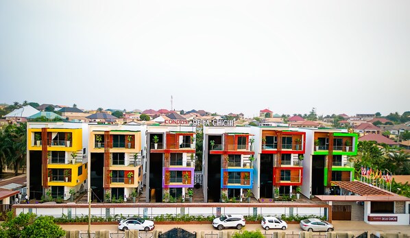 Front of property - Condos De La ChiChi (Kumasi)