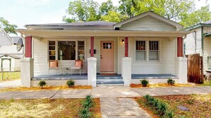 Exterior - Azalea Cottage - Brooklyn Arts District (Wilmington)