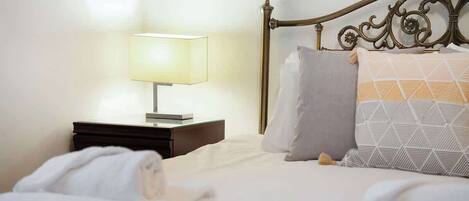 5 室のベッドルーム、インターネット、ベッドシーツ