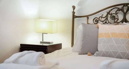 New! 5BR in Queen Street