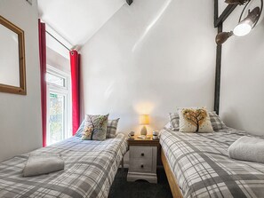 3 bedrooms, free WiFi, bed sheets - Linney Cottage - UK48986 (Looe)