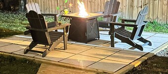 Charming 2-bedroom cottage in Lockhart with WiFi and AC