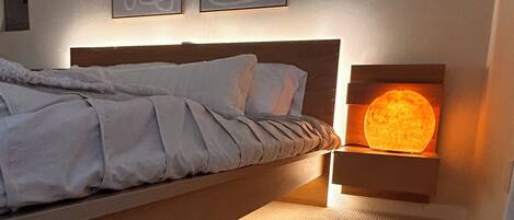 2 slaapkamers, een strijkplank/strijkijzer, wifi, beddengoed