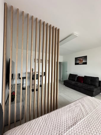 1 bedroom, iron/ironing board, WiFi, bed sheets. Comfort vacation apartment NeuBau Merzig