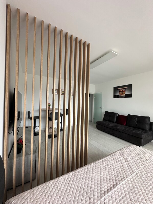 1 bedroom, iron/ironing board, WiFi, bed sheets - Comfort vacation apartment NeuBau Merzig (Merzig)