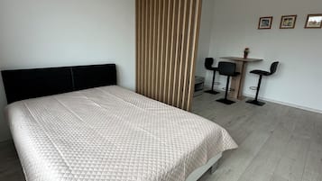 1 Schlafzimmer, Bügeleisen/Bügelbrett, WLAN, Bettwäsche