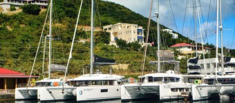 Spacious 3-bedroom apartment with WiFi, AC in tranquil Tortola