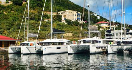 Spacious 3-bedroom apartment with WiFi, AC in tranquil Tortola