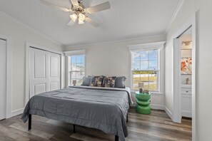 3 chambres, fer et planche à repasser, accès au Wi-Fi (inclus)