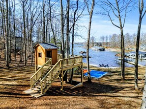 Exterior - Lakefront Lake Anna with Dock, Hot Tub, Game Room (Bumpass)