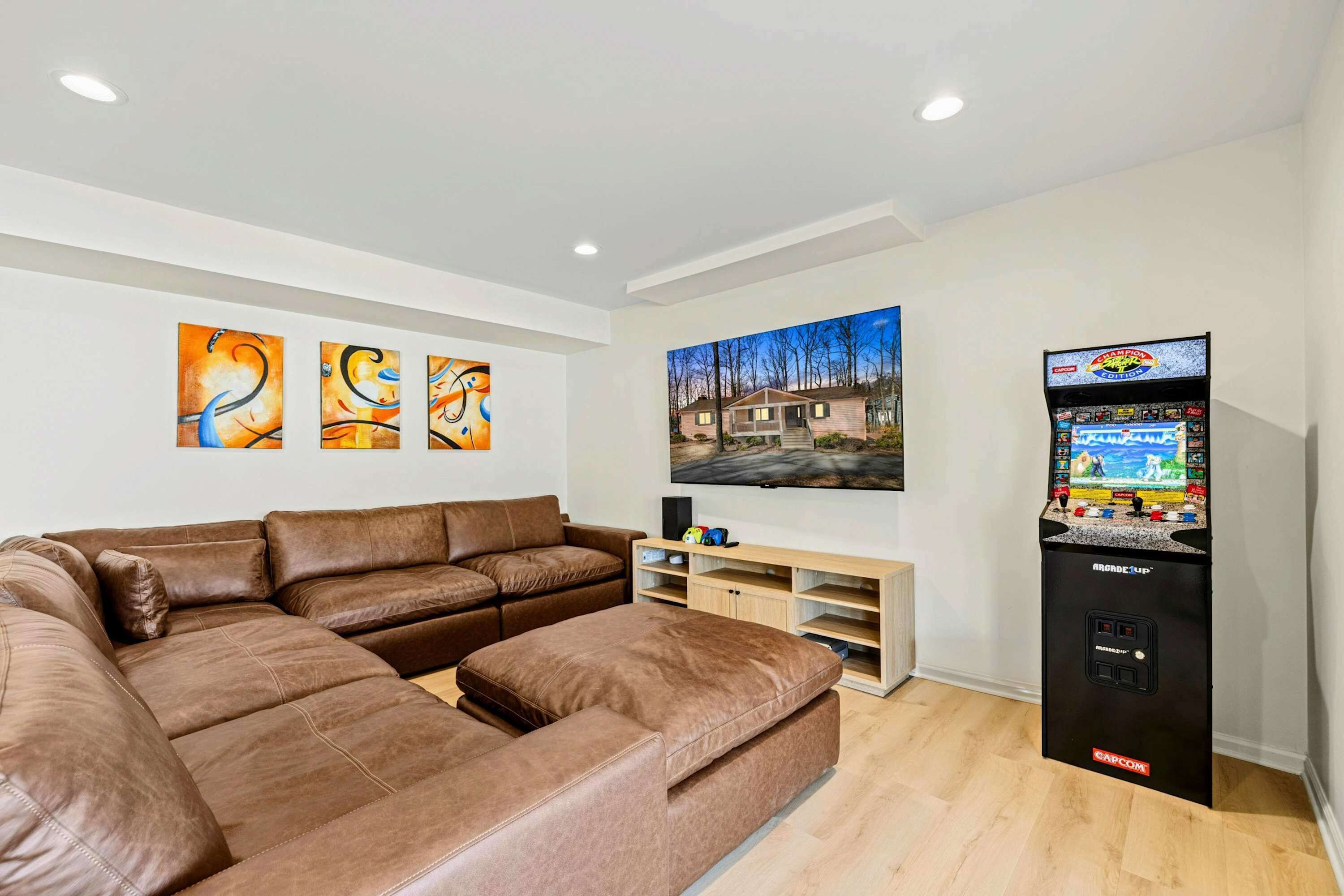 Smart TV, fireplace, video games, offices