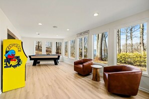 Spielezimmer