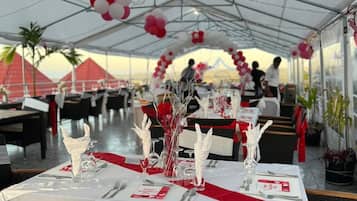 Área para banquetes al aire libre