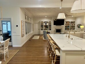 Interior - Spacious, fully renovated lakefront home on 1.87 acres in Reynolds Lake Oconee (Greensboro)