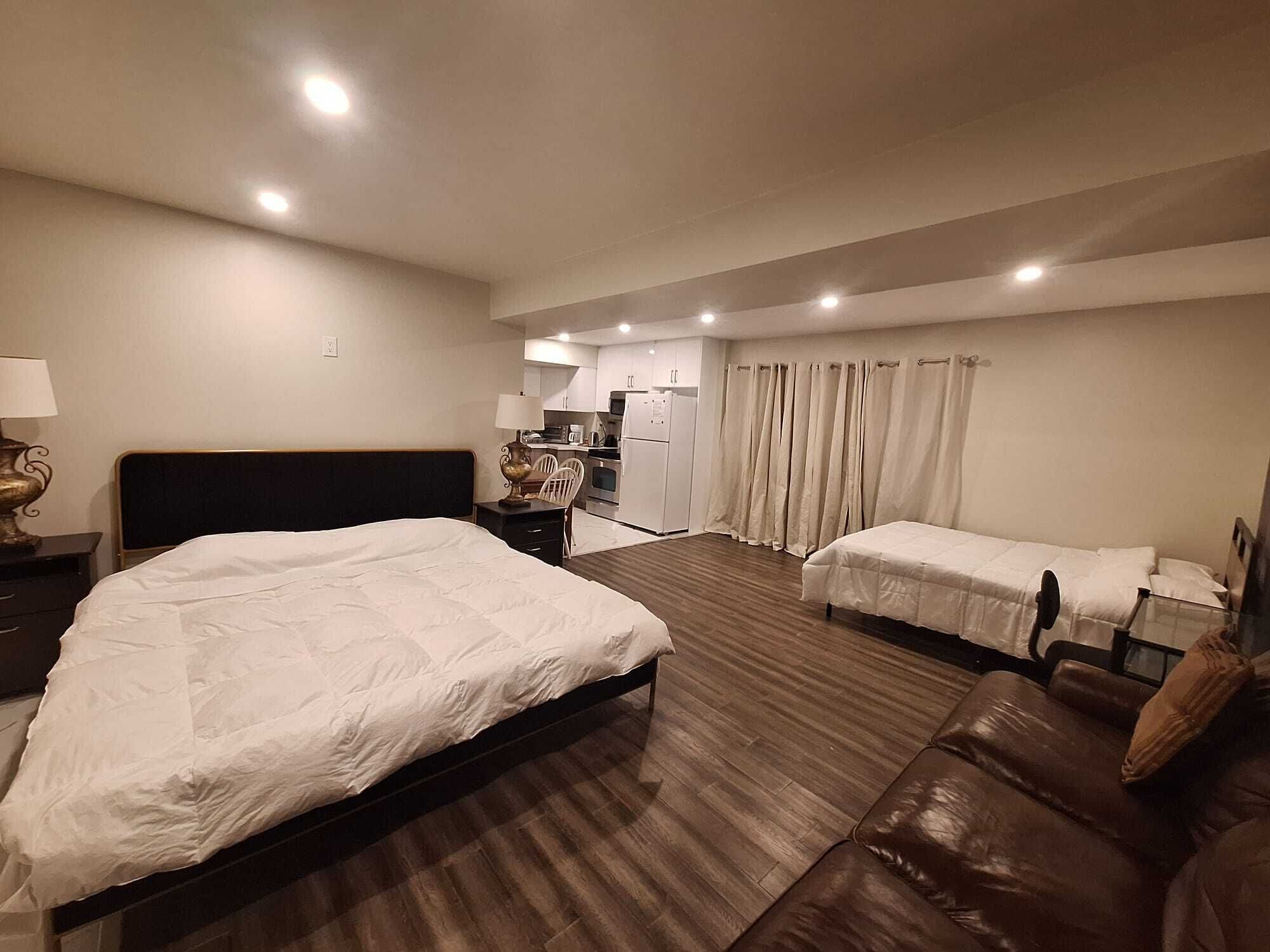 1 chambre, bureau, fer et planche à repasser, Wi-Fi gratuit