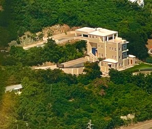 Exterior - Charming 1-bedroom apartment in welcoming Tortola with WiFi, AC (Tortola)