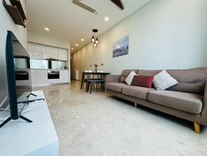 Flat-screen TV - SKY premium Suites KLCC  (Kuala Lumpur)