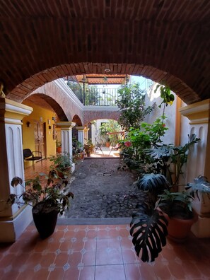 Courtyard - Hotel Nolasco (Antigua Guatemala)