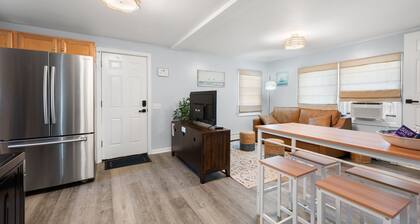 Charming 3BR Apt 1 Mile From Downtown Westerly. Short Drive to Mystic & Casinos.