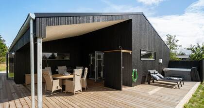 Gorgeous home in Saltum with WiFi