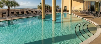 Beachfront & Beautiful - Spacious 3BR/2BA On Dauphin Island - Amazing Amenities