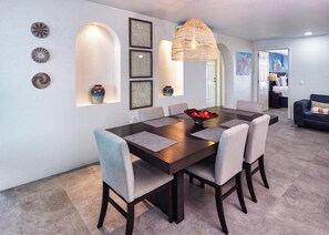 Dining - 7th-Floor Oceanfront Gem: 3BR/3BA, Dive Pier & Walk to Town! (Cozumel)