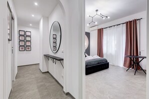 3 bedrooms, desk, iron/ironing board, travel crib