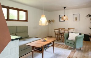 Fireplace - 3 bedroom awesome home in Lönashult (Lönashult)