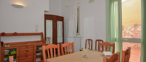 تناول الطعام