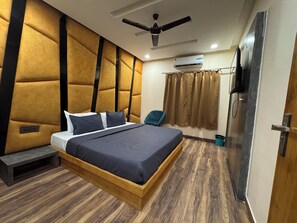 Habitación doble Deluxe, vista a la ciudad | Wifi gratis 